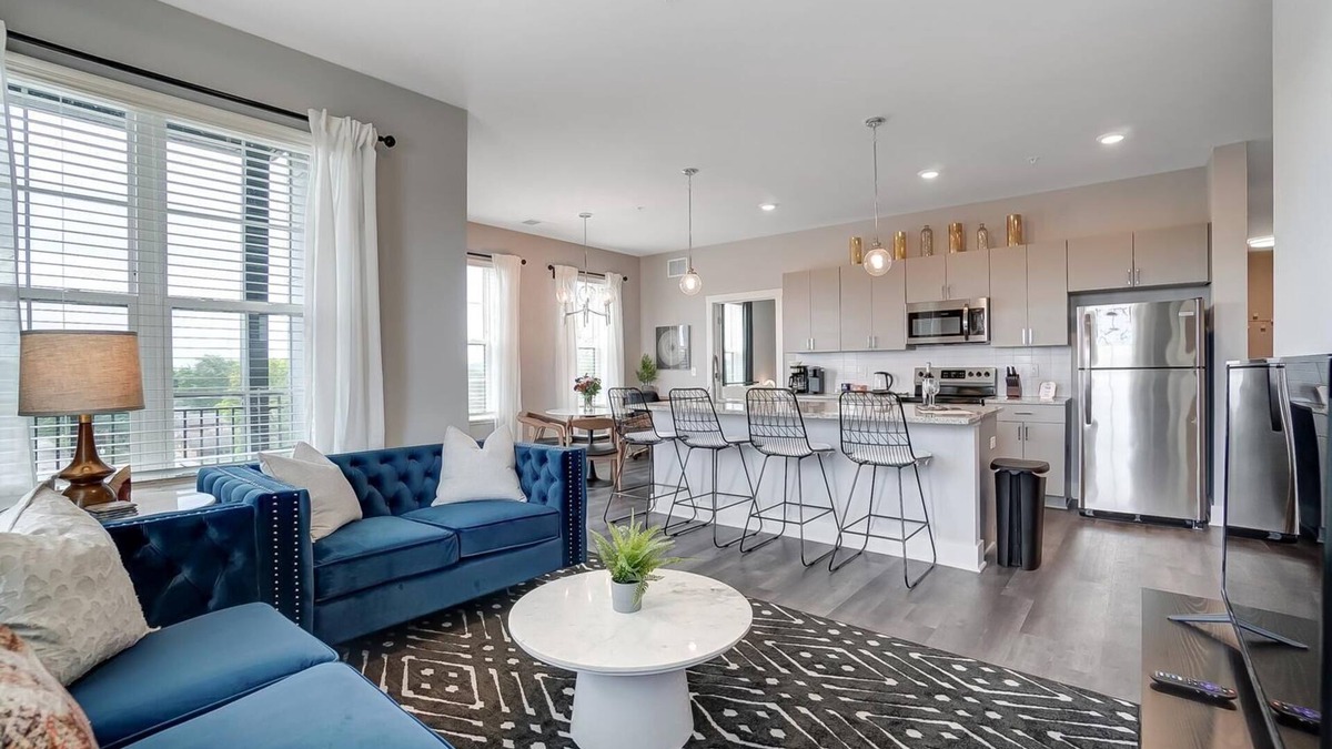 Columbus Apartment | Opulent Corner 2BR Near OSU w/Garage Parking!