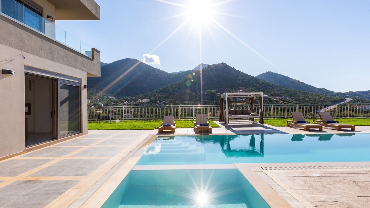 Bali Villa | Oraia Eleni Villa, with Pool, BBQ, Playground & SeaViews