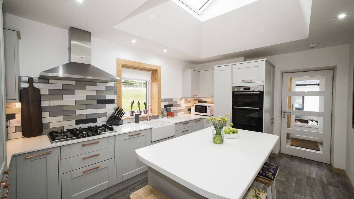 Lewis and Harris Cottage | ORAN NA CUTHAIG, pet friendly, character holiday cottage in Stornoway