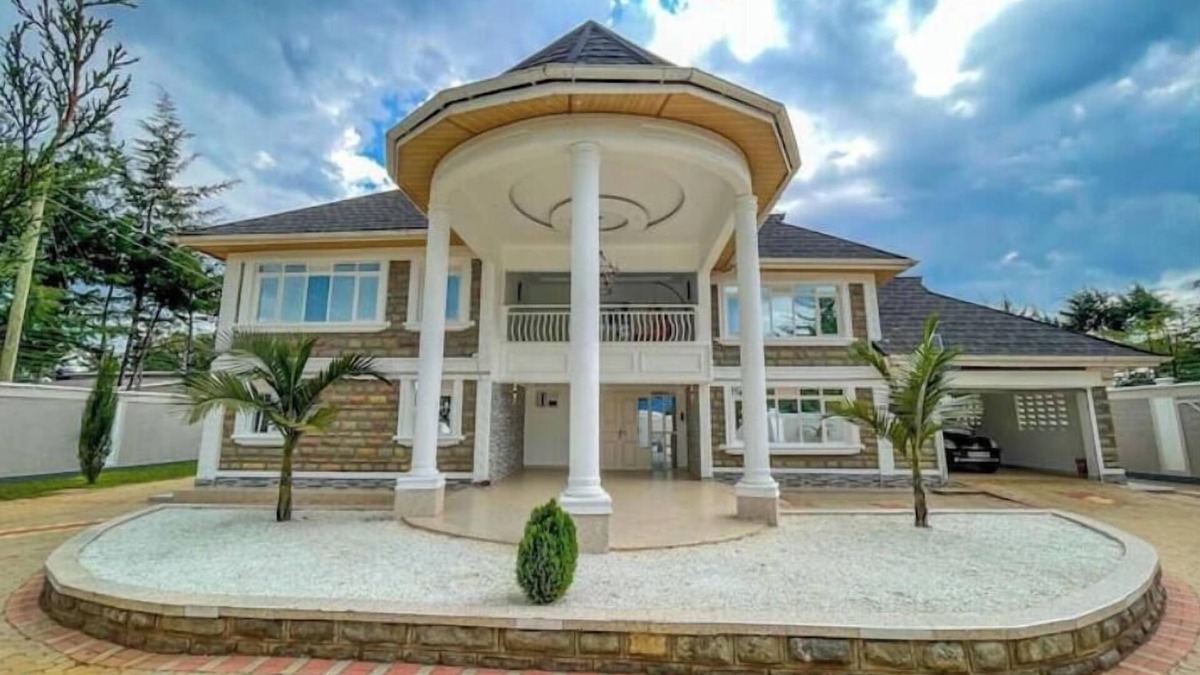 Eldoret House | ORANA Luxury Palace:nElegant and cozy modern home near Eldoret Airport and city