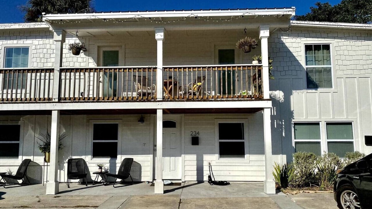 Neptune Beach Apartment | Orange Blossom Stays - 2 Bed Beach Unit