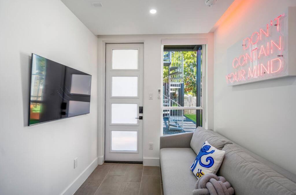 Greater East End Apartment | Orange Container @EADO Juice Box