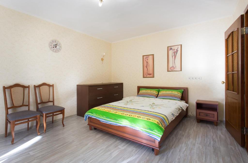 Kharkiv Apartment | Orange house 64a