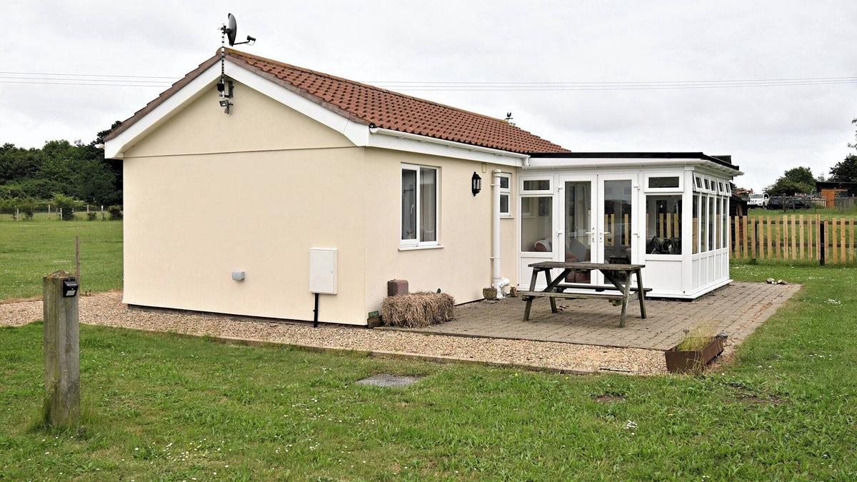 Beccles Cottage | Orchard Farm Cottage