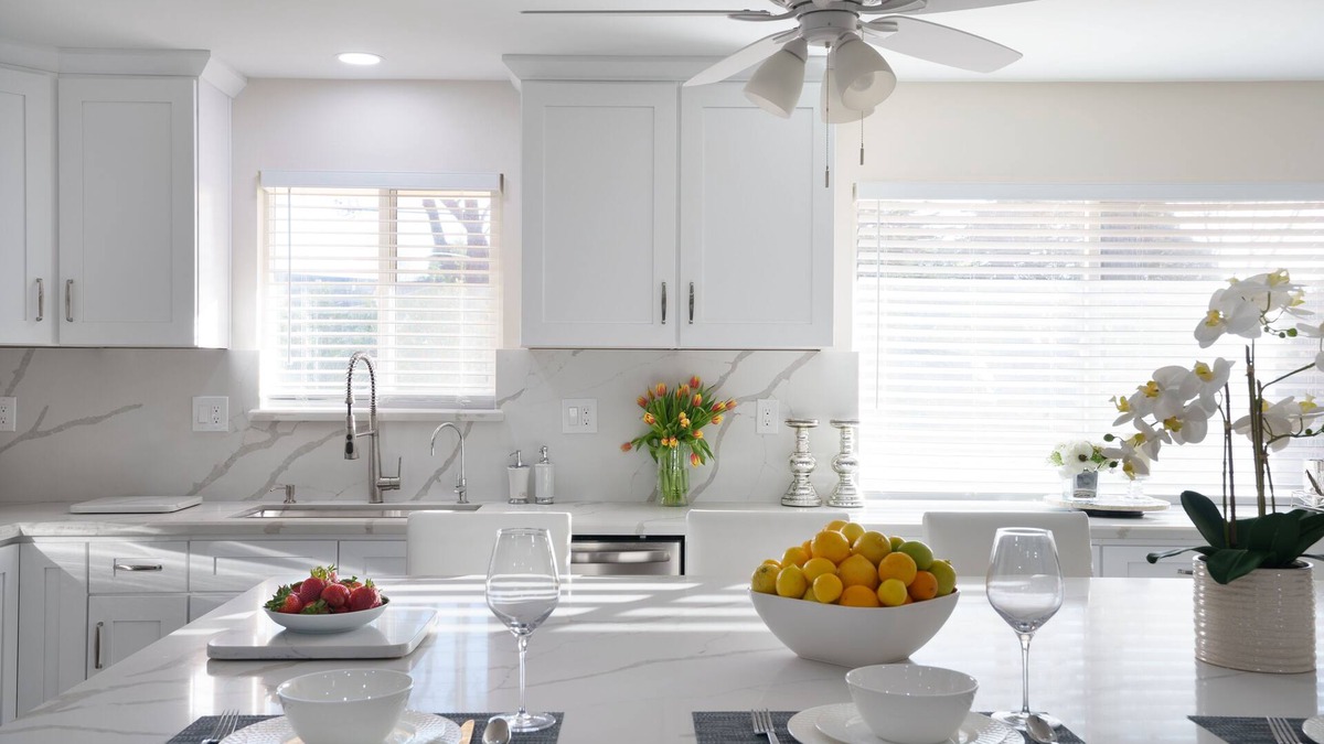 Nipomo House | Orchard Oasis: 20 min to Oceano/Pismo Beach, BBQ, Pool Table, King-sized beds