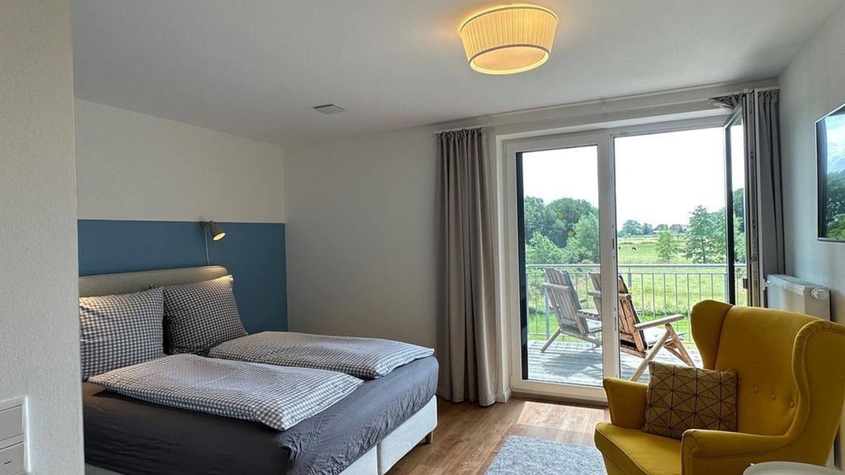 Poppenbull Apartment | Orchard - Water lily farm