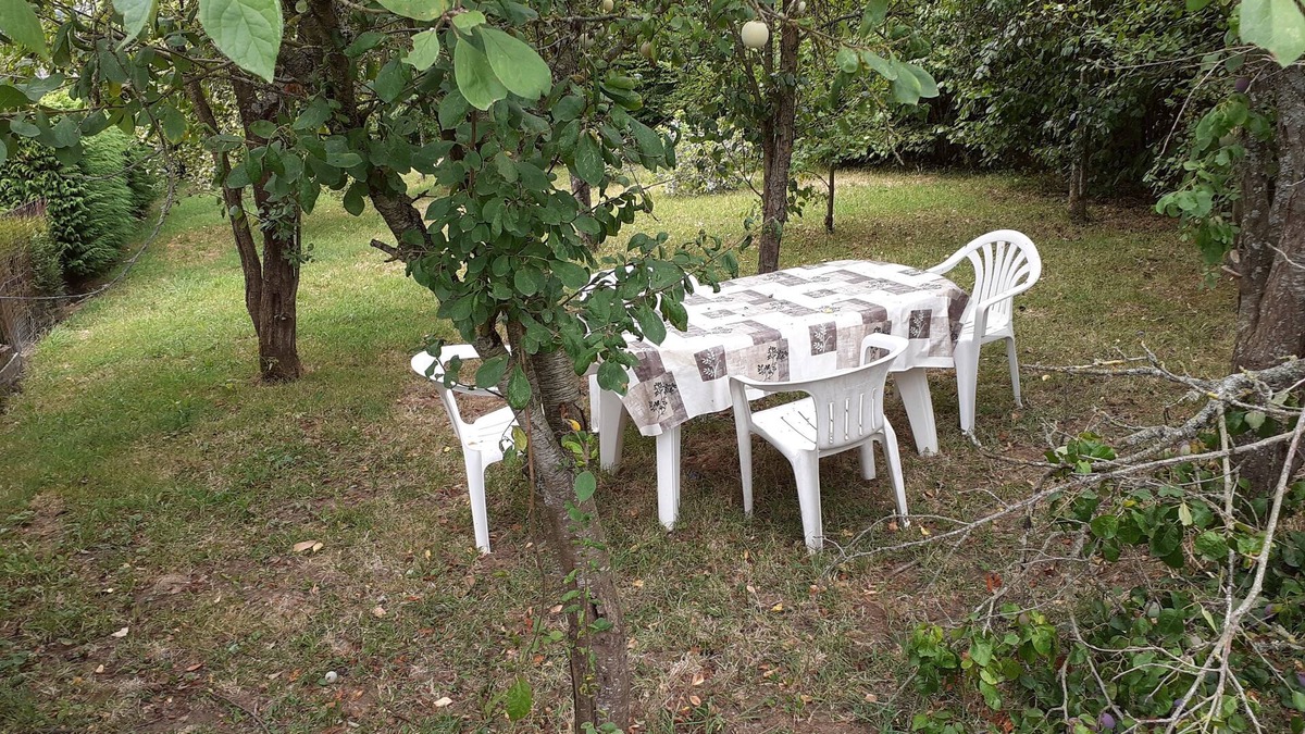Saint-Pierre-du-Regard House | Orchards Gite "The Apple Trees" in Suisse Normande