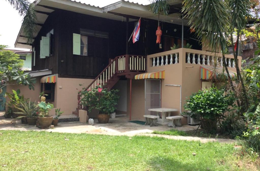 Bang Phra House | Orchid Guest House