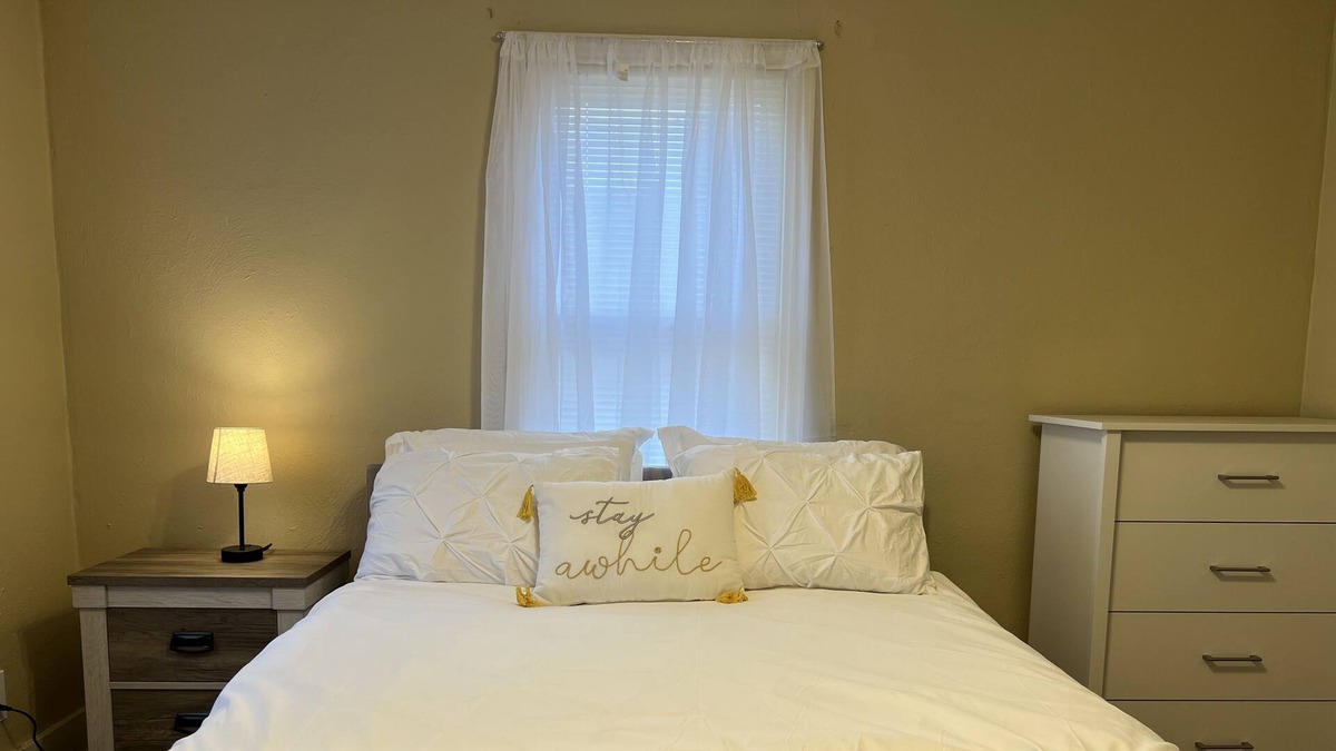 Macomb Apartment | Orchid nice one bedroom apartment.