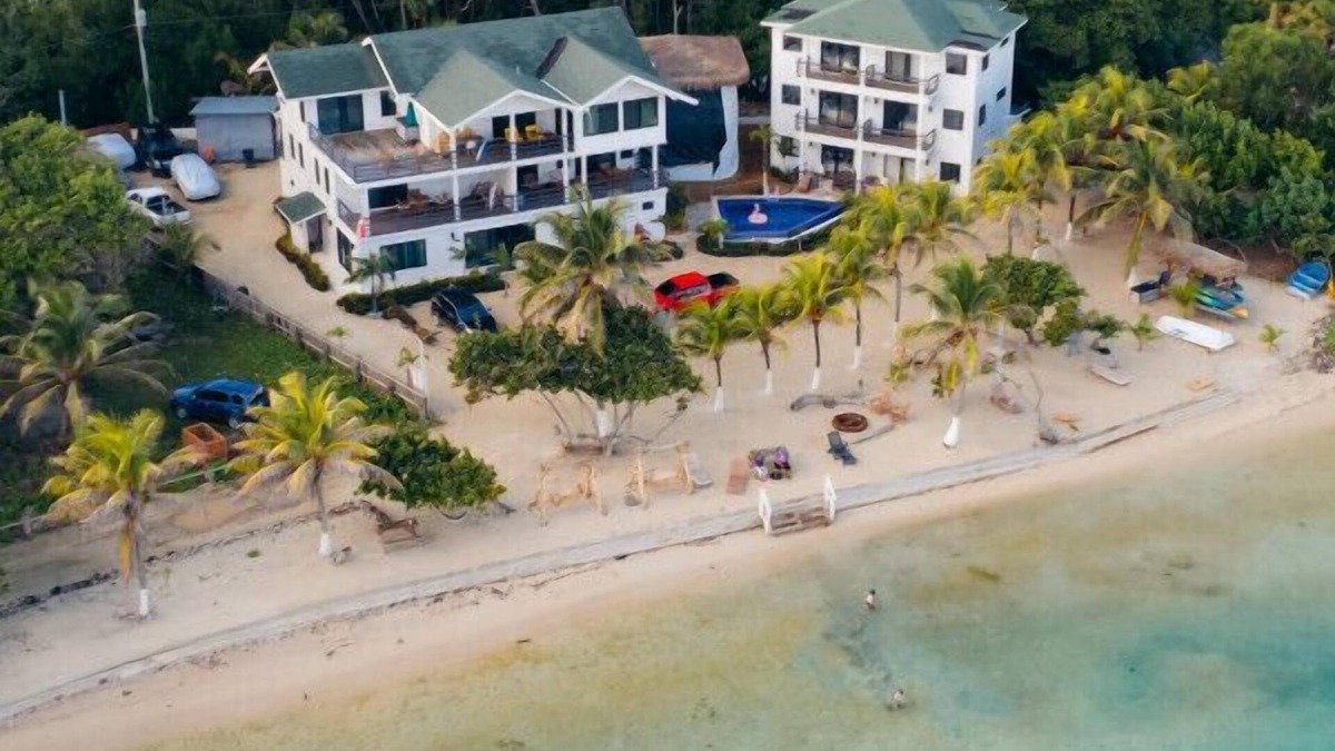 Brick Bay Villa | Orchid Penthouse at Curacion Beach Resort