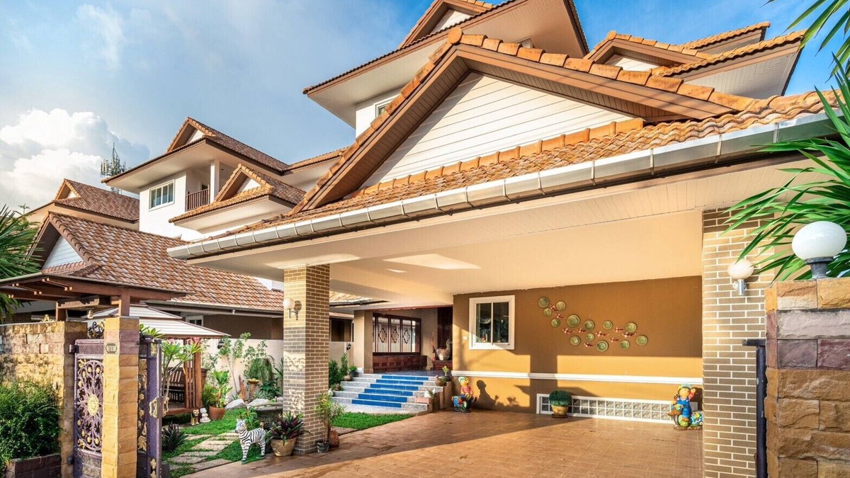 Ratsada Villa | Orchid Pool Villa Phuket