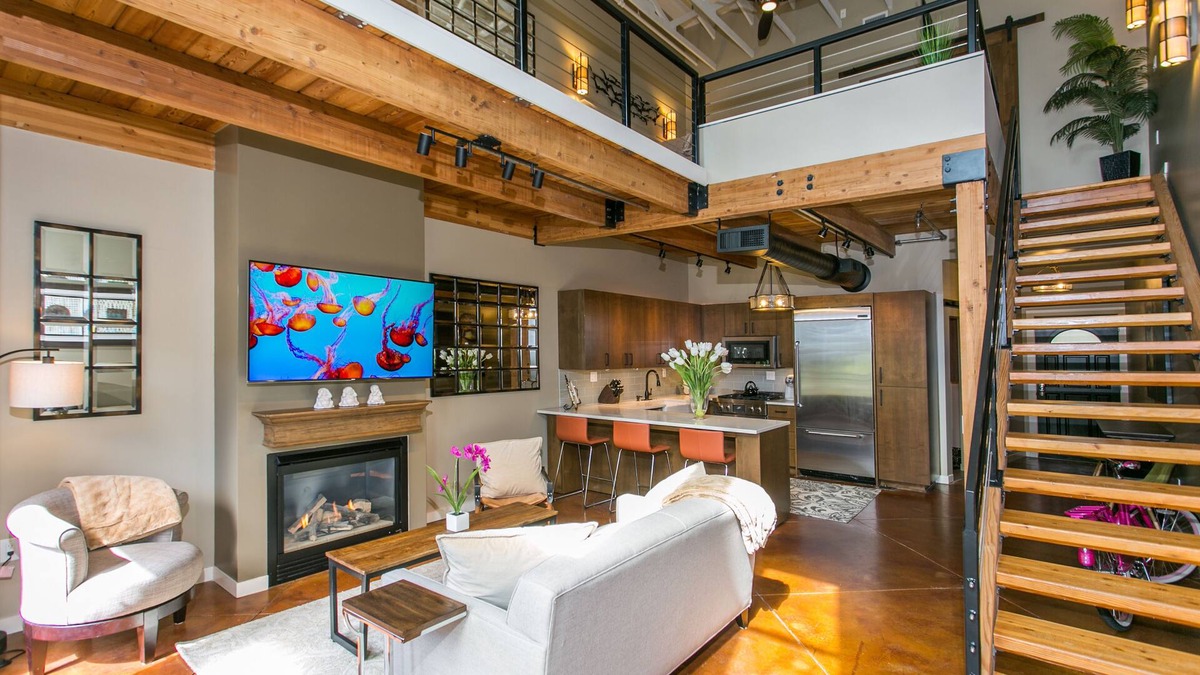 Orenco Station Condo | Orenco Station Executive Loft