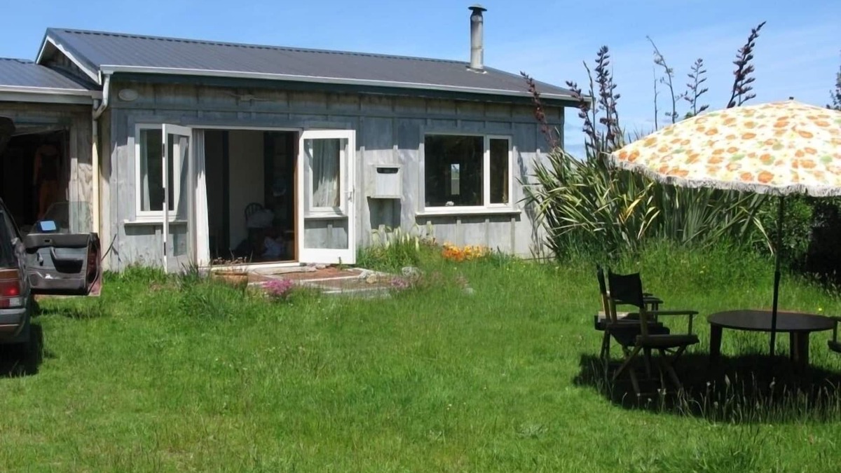 Oreti Beach House | Oreti Beach House - Sound of the Surf