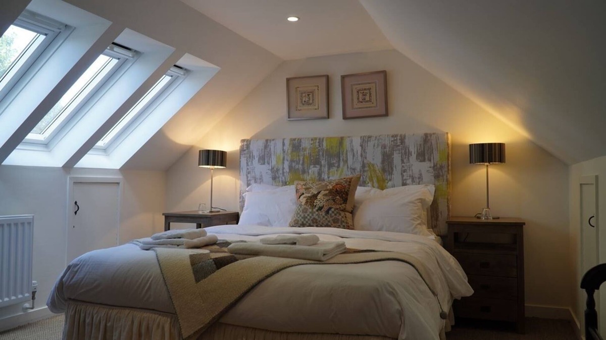 Orford Cottage | ORFORD BARN - tennis court access on request