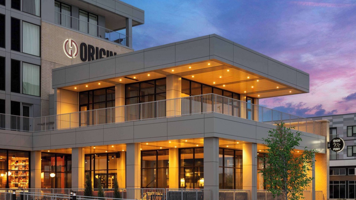 Kansas City Hotel | Origin Kansas City Riverfront, a Wyndham Hotel