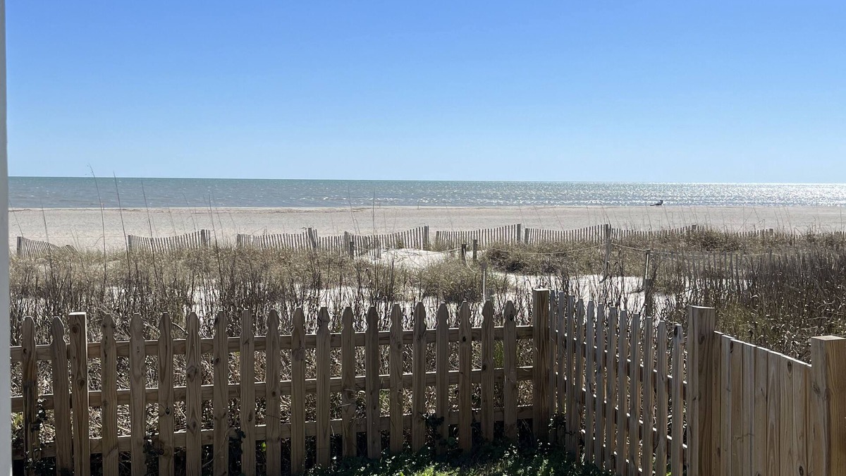 Holden Beach Cottage | Original Cottage Beachfront cottage