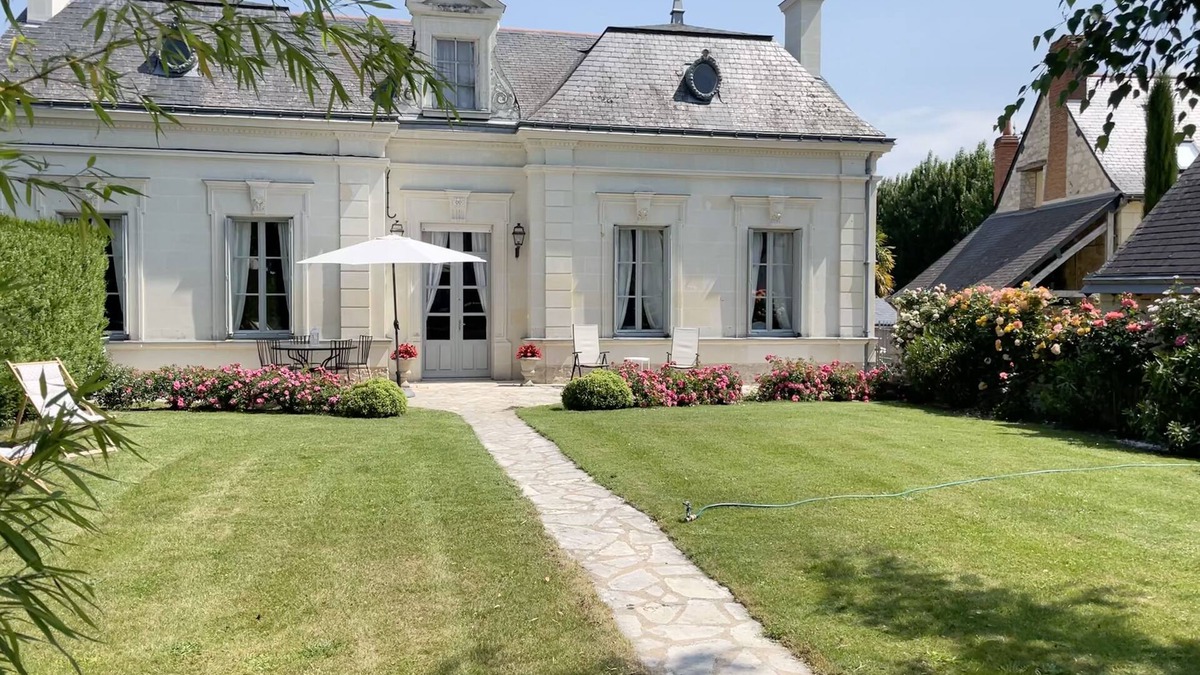 Longue-Jumelles House | Original house (19 Century) of valley de la loire Large Park