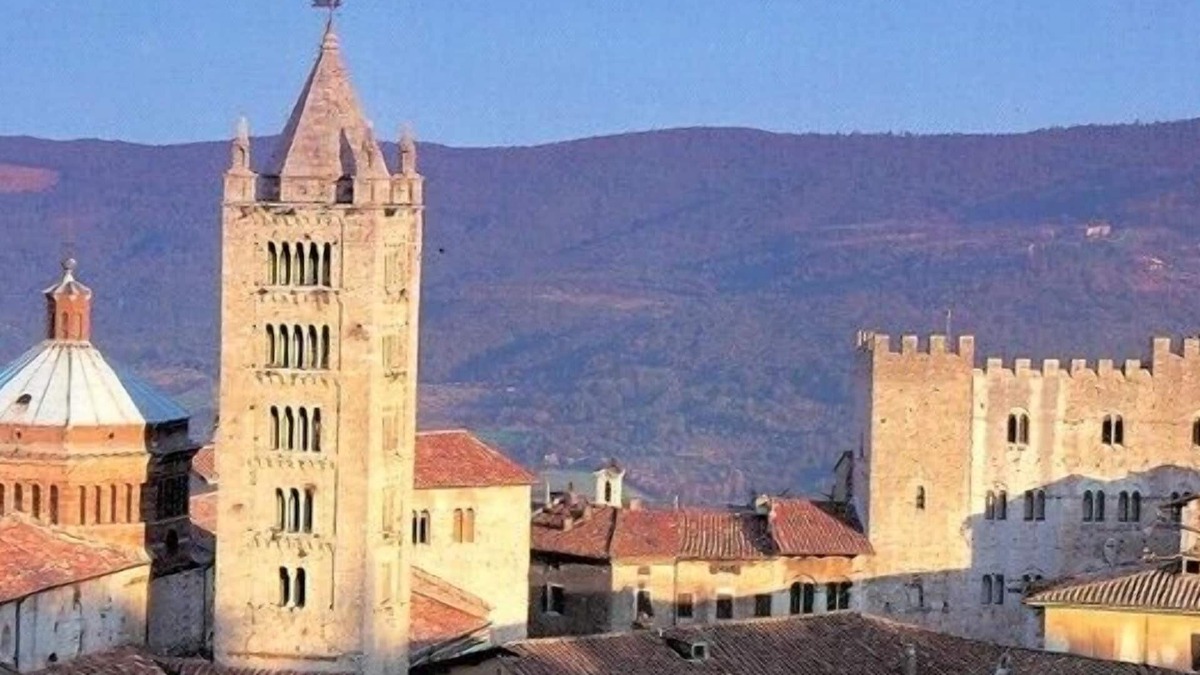 Massa Marittima Apartment | Original Tuscan holiday apartment in a quiet location with rooftop terrace