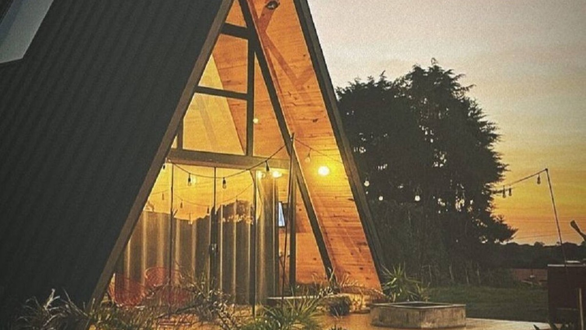 Itaara Cabin | Orion Cabin with hot tub and fireplace