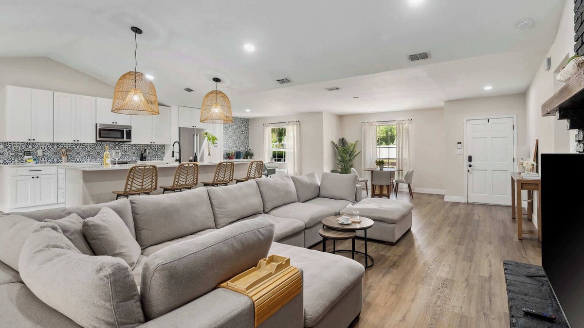 Orlando House | Orlando 4BR Home! w/EV Charger & Spacious Yard