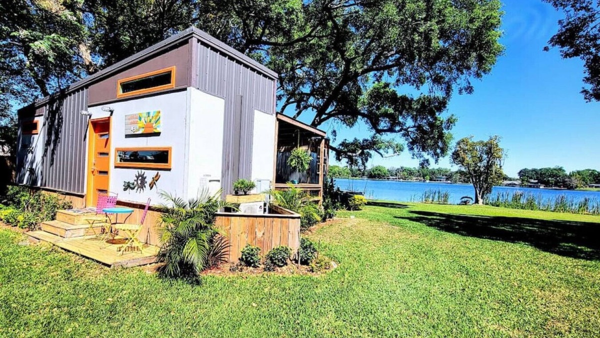 Northwest Orlando House | Orlando Sunshine Lake Shack