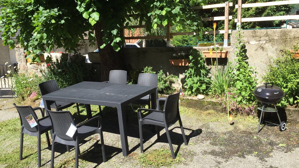 Orlu House | ORLU AX LES THERMES NATURE ET CALME IDEALE FAMILY Wi-Fi 2 BIKES