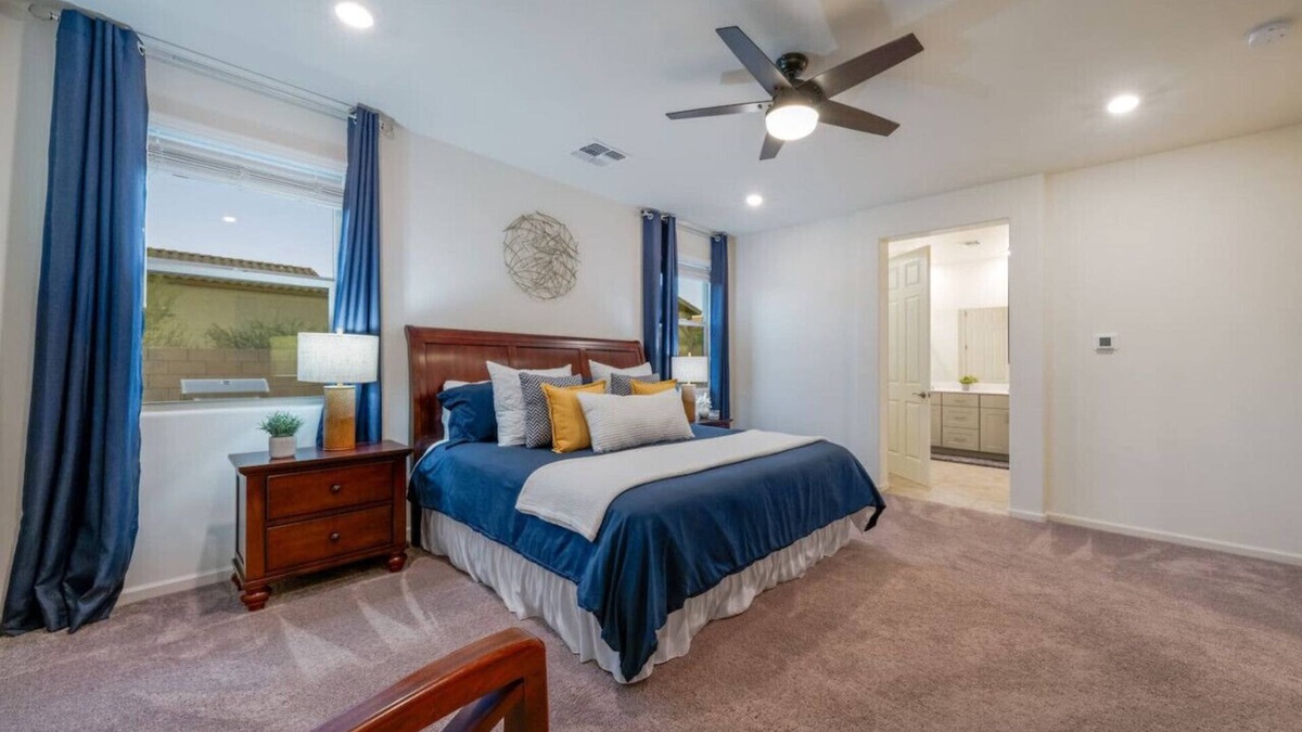 Casas Adobes House | Oro Valley/Fenced/2 BR 2BA/Garage/Office