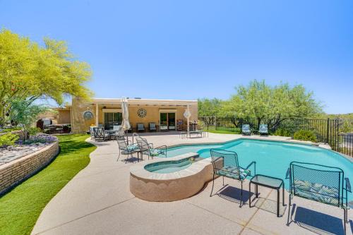 Oro Valley House | Oro Valley Retreat with Pool and Breathtaking Views!
