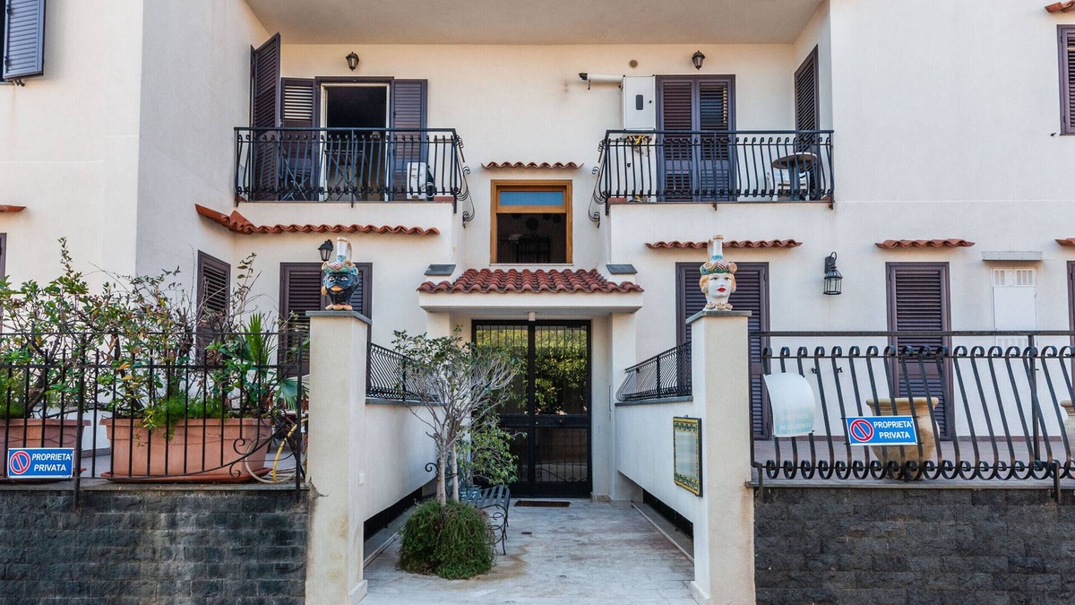 Cannizzaro Apartment | Ortensia Apartments - Casa Piera by Wonderful Italy