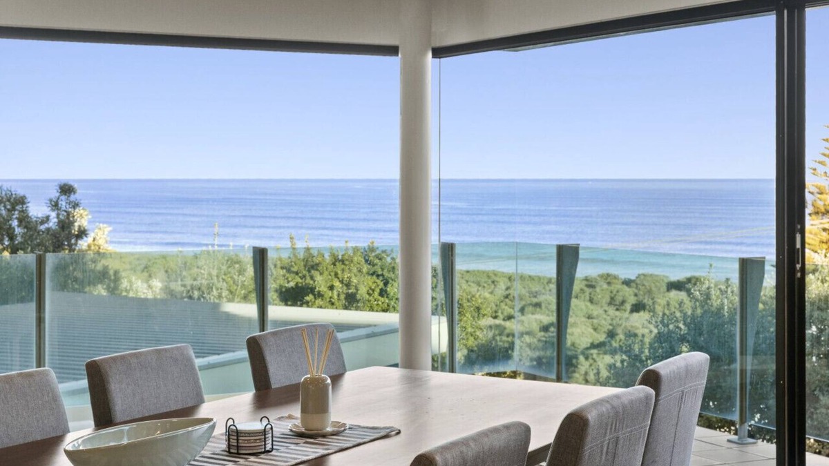 Ocean Grove House | Orton Oceanview Retreat