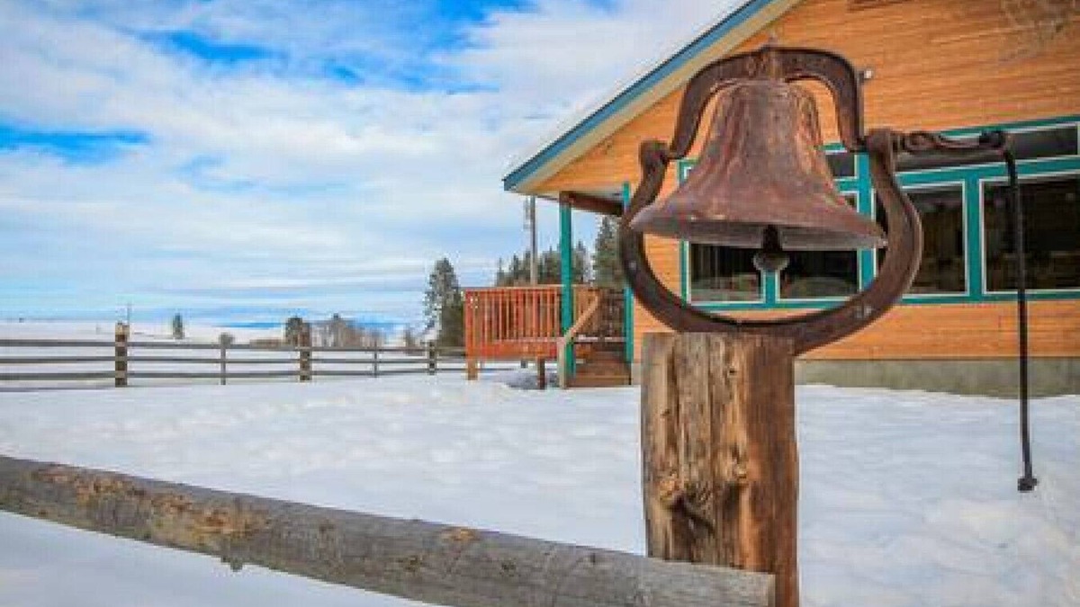 Haines Other | Orville Chandler Ranch, Majestic Views! Sleeps 7, Local Golfing 50% Off!