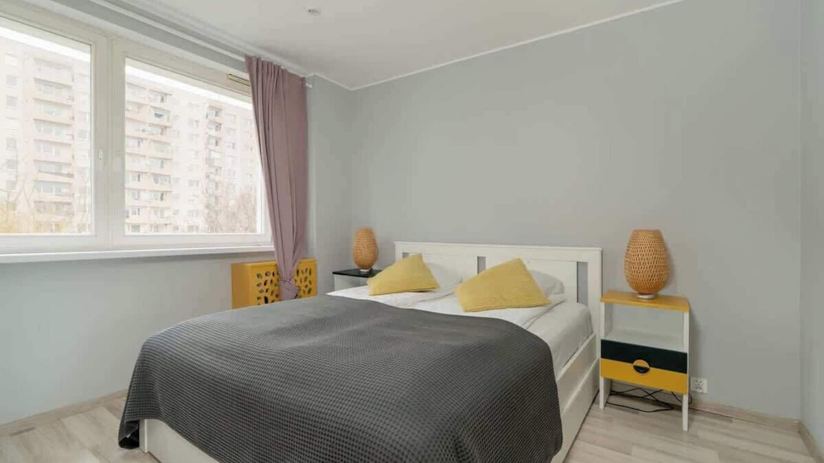 Nowe Miasto Apartment | Os. Rusa 22 | Family Apartment | Balcony