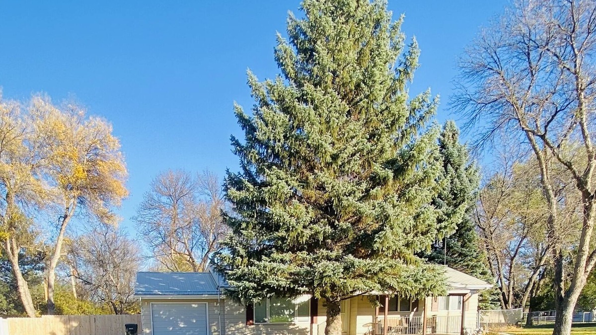 Fort Peck House | Osage Retreat-Cozy home minutes from Fort Peck Lake