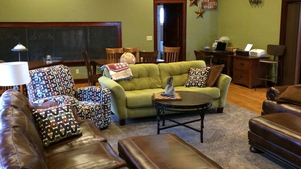 Osage House | Osage Schoolhouse: Renovated, Sleeps 23, Spacious and Comfortable