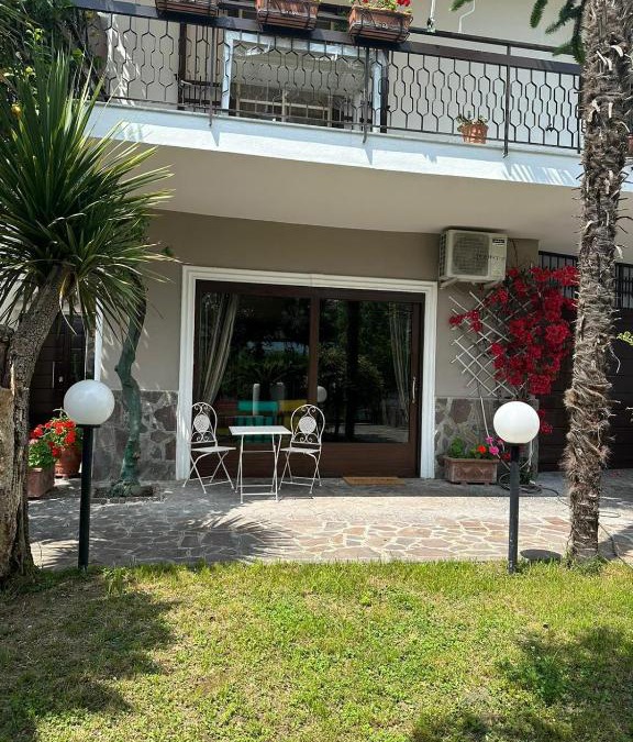 Brusciano Bed & Breakfast | Ospitalità Il NOCE