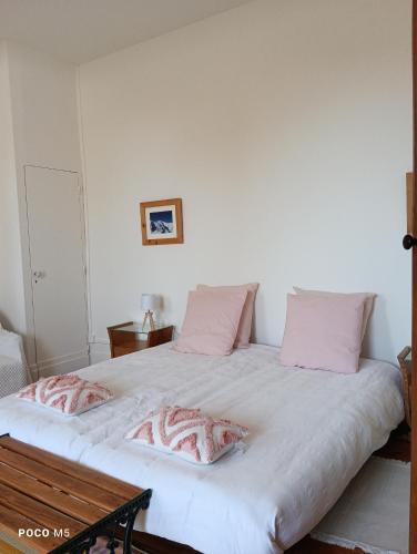 Lezat-sur-Leze House | Ostal Arriatge
