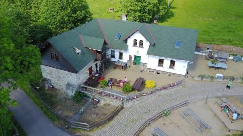 Radostna pod Kozakovem Apartment | Otakarova farma