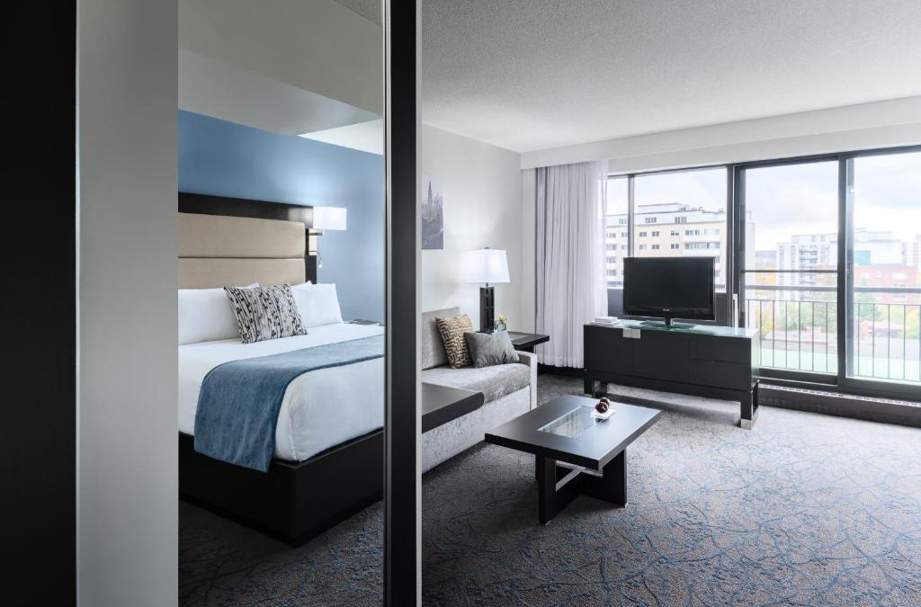 Golden Triangle Hotel | Ottawa Embassy Hotel & Suites