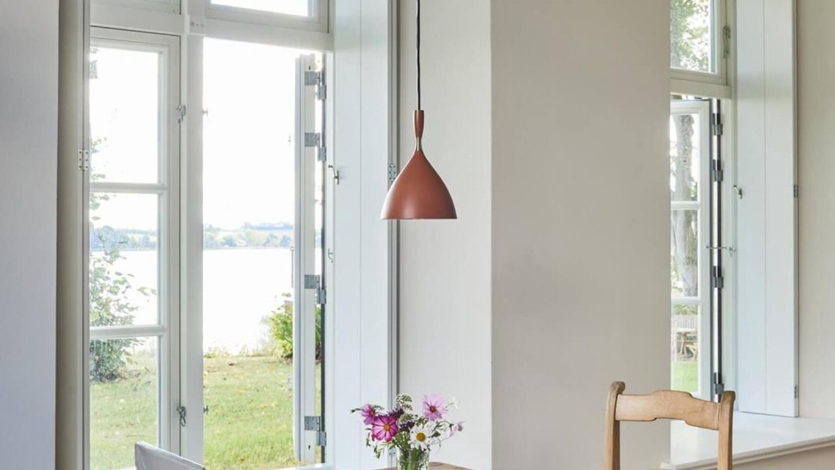 Ulsnis Apartment | Our 1-room vacation apartment "Kleines Fährhaus" is ideal for couples or friends who want to enjoy a quiet break, with a great view of the Schlei from the entire apartment