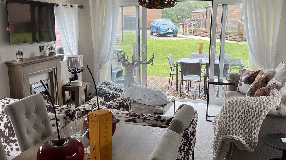 Sewerby Cabin | Our boutique lodge has been designed with your luxury & comfort in mind.