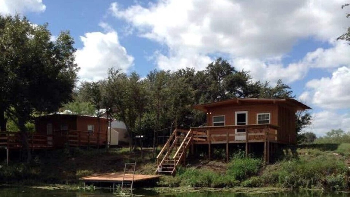Mertzon Cabin | Our cabins are located on the crystal clear water of Spring Creek.