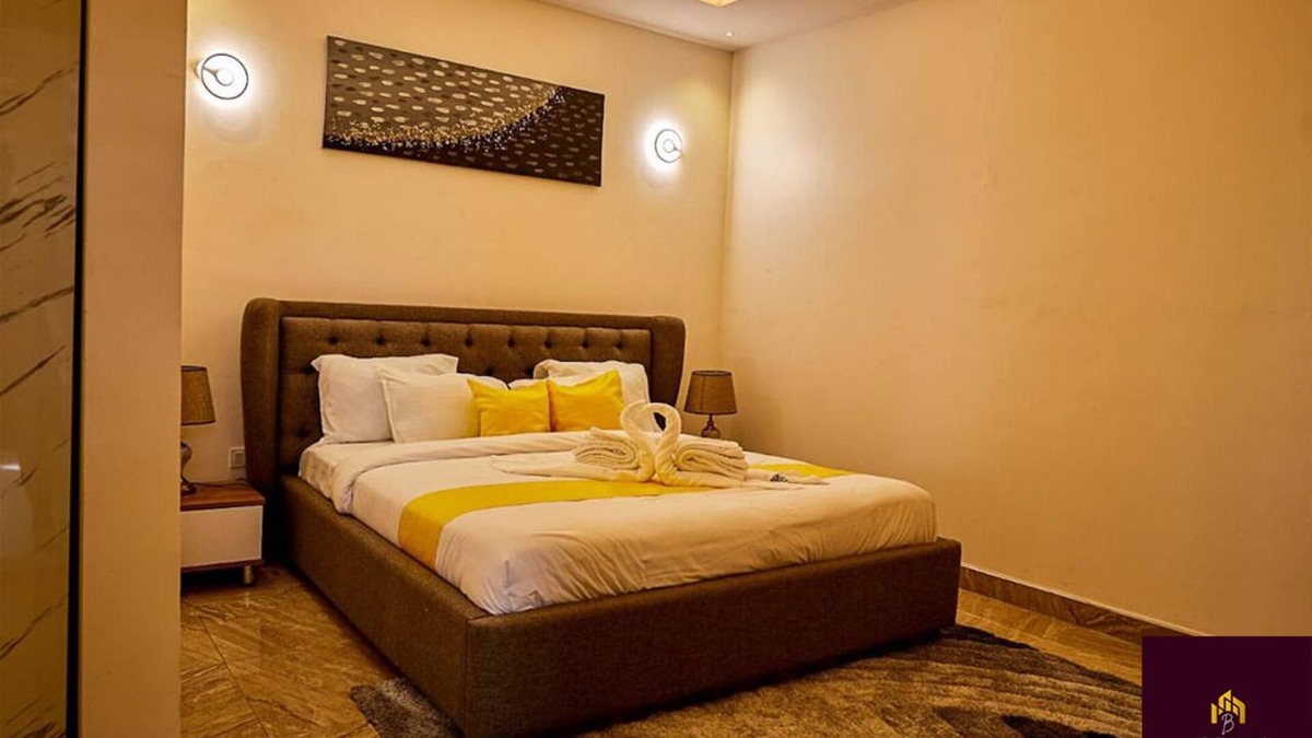 Kumasi Hotel | Our Hotel boasts a delightful blend of modern amenities and cozy ambience.