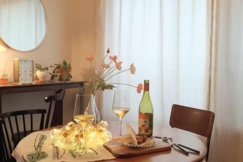 Seo-gu Apartment | Our moment, Dunsan, Central Daejeon, 2 bedroom beautiful flat, freeparking, cafe bistro with many options
