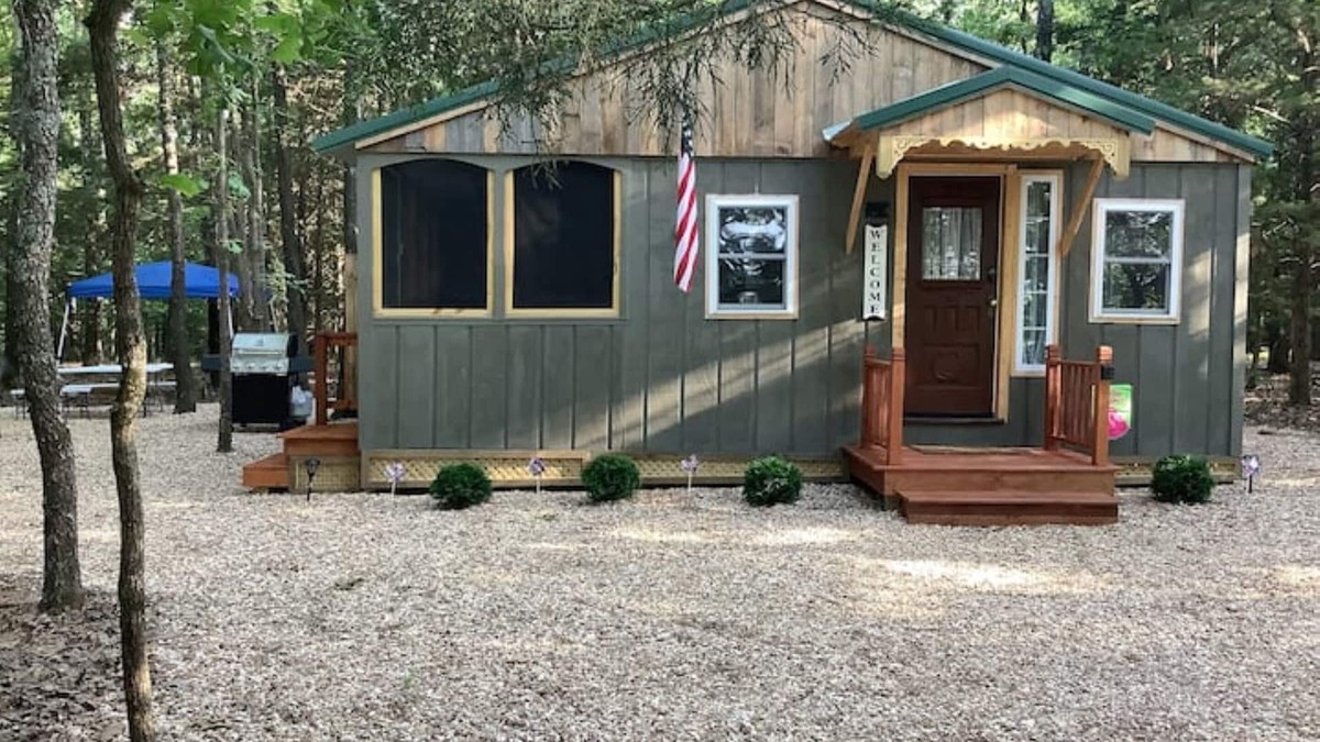 Hartshorn Cottage | Our Newest Hand-Crafted Cottage Designed with All the Modern Comforts of Home