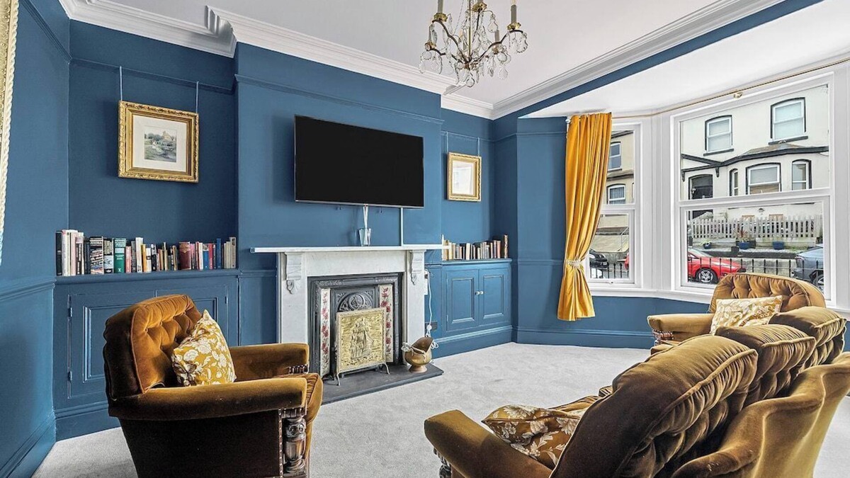 Plymouth House | Our Olde House Plymouth