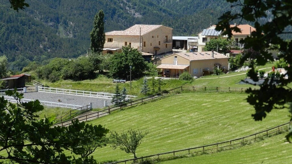 Clamensane Apartment | Our paradise for relaxation and adventure