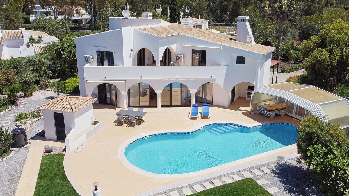 Penina Villa | Our Portuguese Paradise - Large villa & pool in private, beautiful surroundings