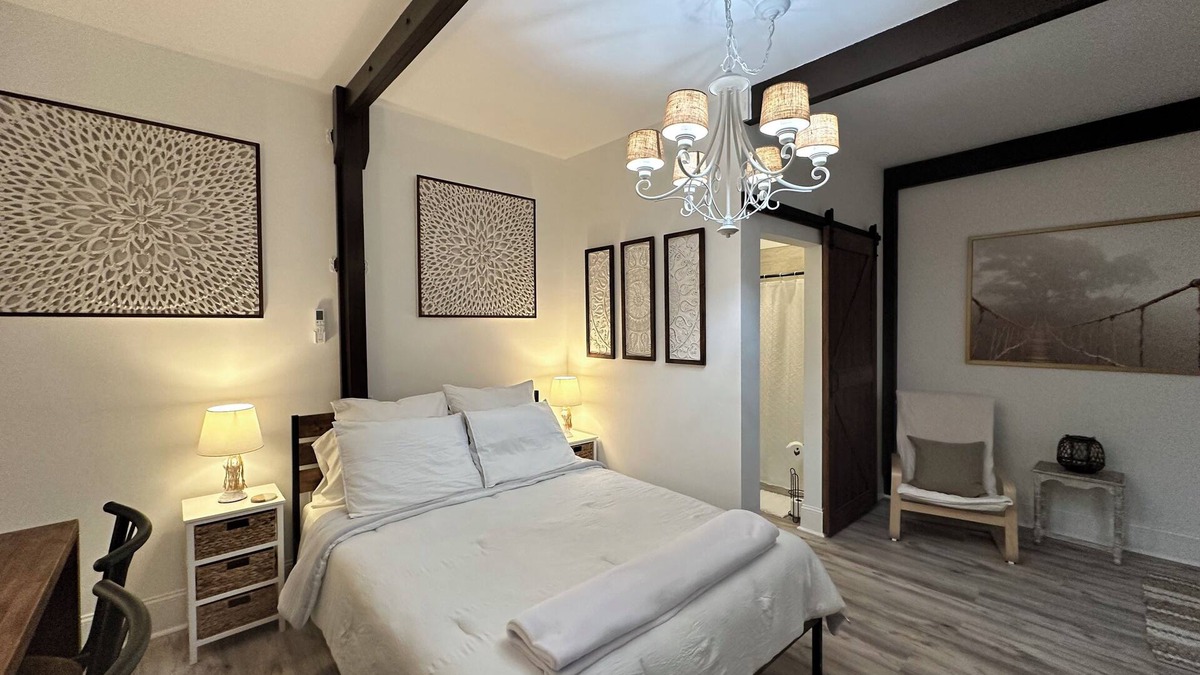 Matthews Apartment | Our studio is very well located in Matthews, just 10 minutes from Charlotte.
