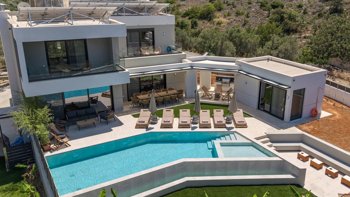 Gerani Villa | Ouranos villa, pool,Near beach, tavern,market