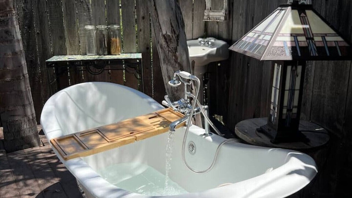 Fernwood House | Outdoor Clawfoot, Hot Tub, Deck - The Farmhouse
